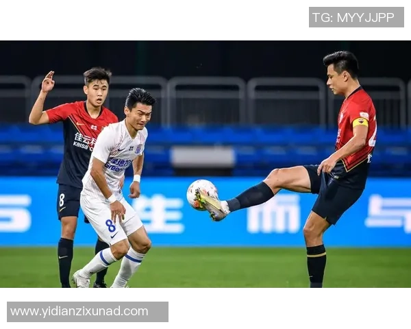 北京足球队在世锦赛积分榜上以64分稳居第一名展现强劲实力